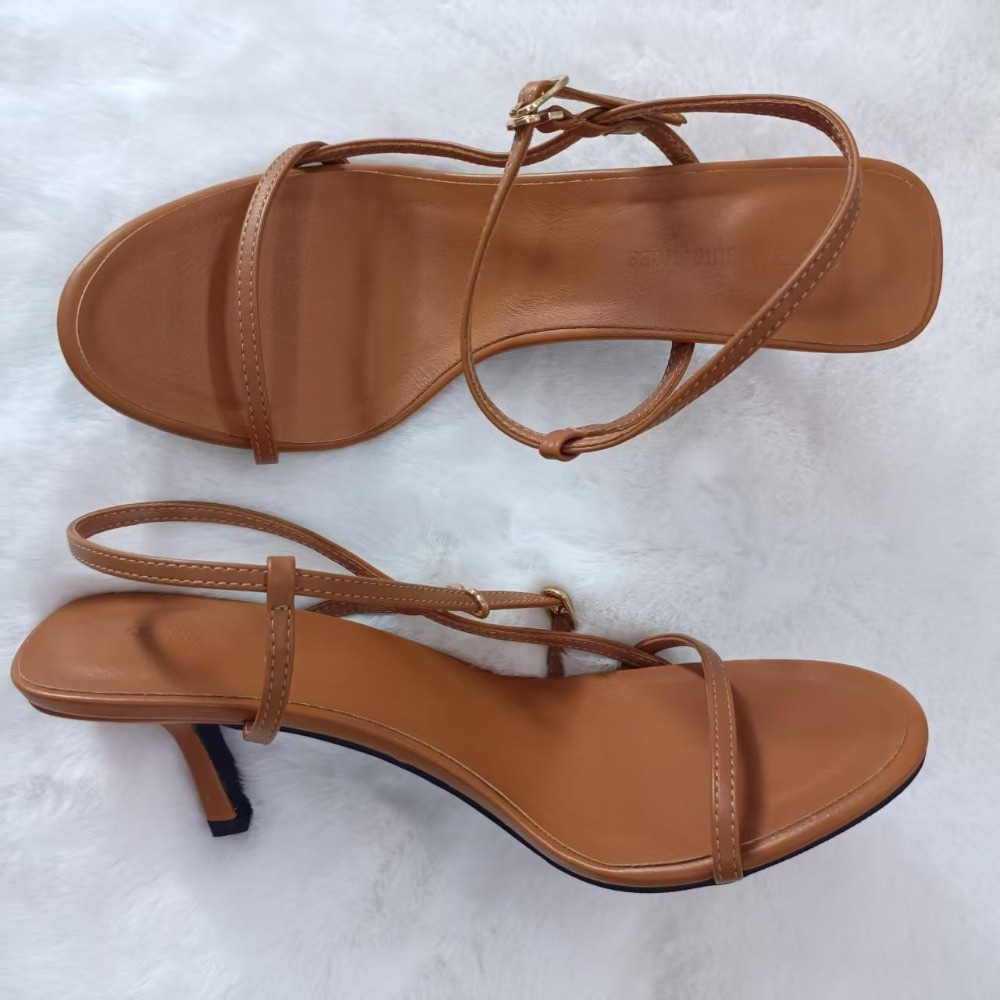 Casual Sandal Leather - Sandal Musim Panas Wanita Baru dengan